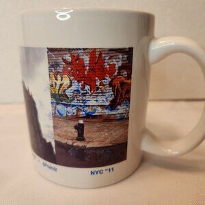 Standard Size Coffee Mug with New York Landmark Pictures New